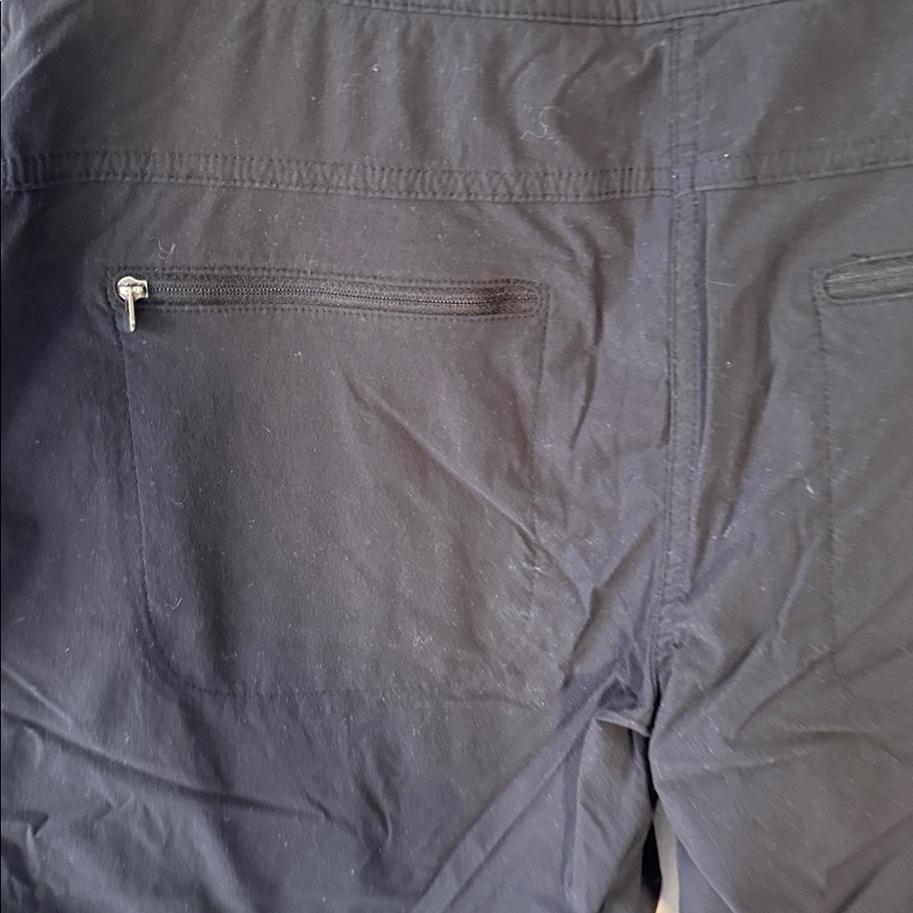 L.L. Bean Black Capri 3/4 Pants - Picture 5 of 8
